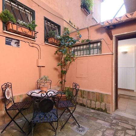 דירות רומא Lovely With Garden In Vatican Museums Trastevere מראה חיצוני תמונה